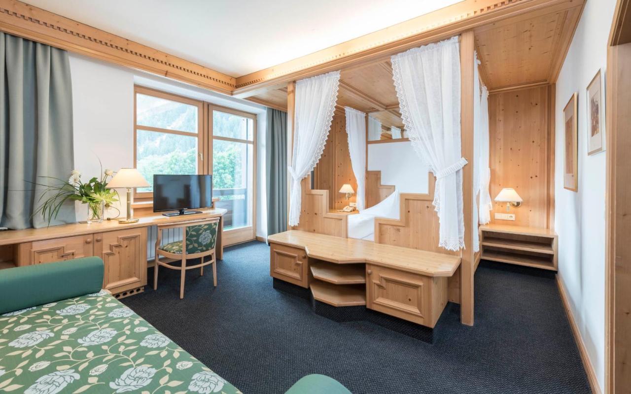 Ferien & Wellnesshotel Windschar Brunico Exterior foto